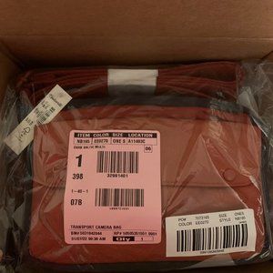 NWT Madewell Sport Camera Bag in Colorblock - DARK BALTIC